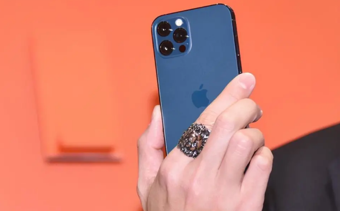 乌达苹果手机维修分享iPhone12系列重启方法教程 